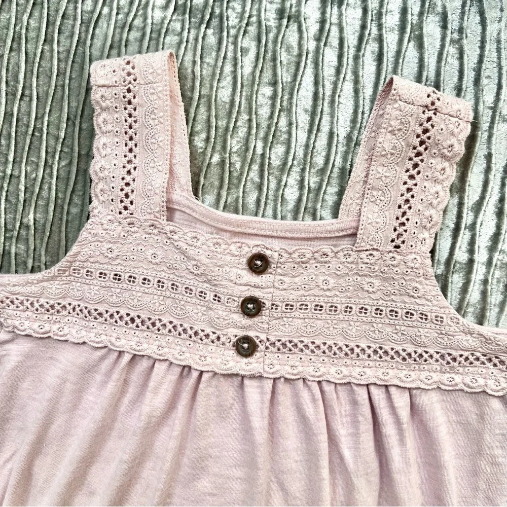 Old Navy Blush Pink Tank Top with Eyelet & Button Detail Size XS 5